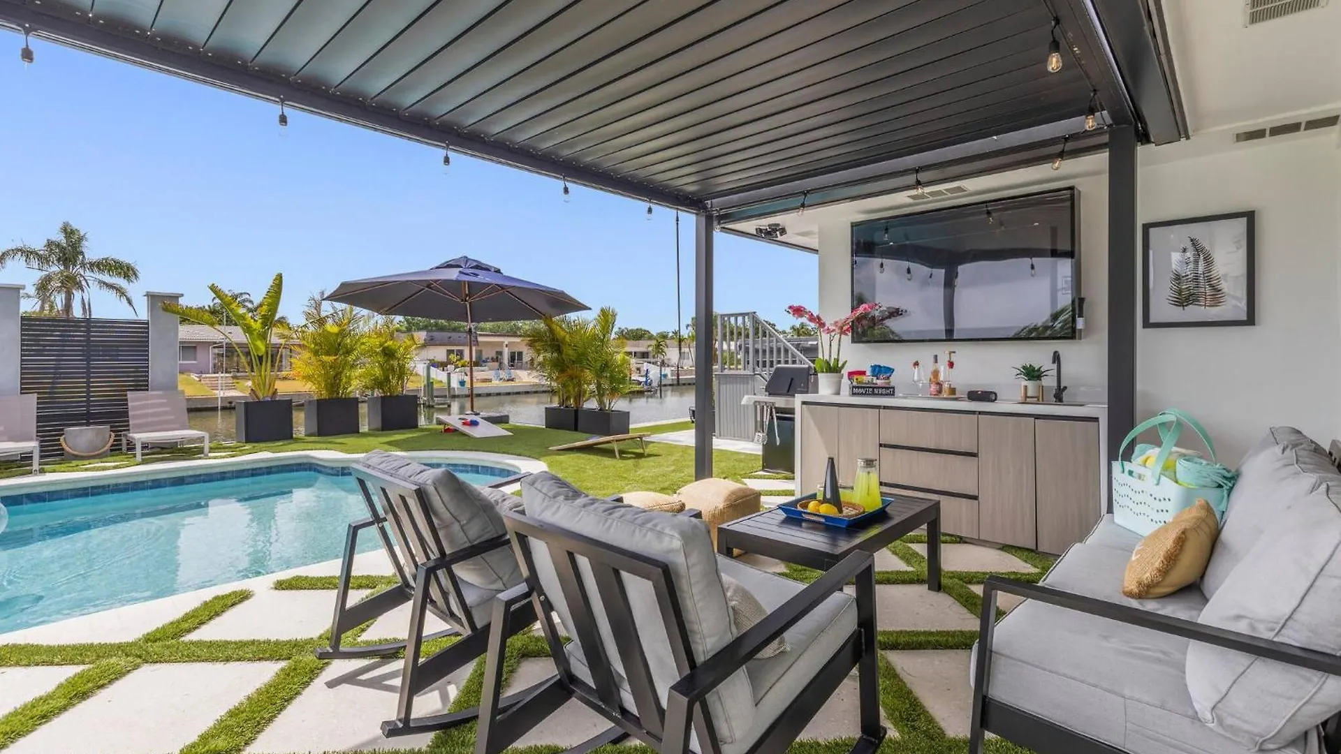 Prázdninový dům Luxury For 10 | 4Br W/ Pvt Pool/Hot Tub+Bay Access Tampa