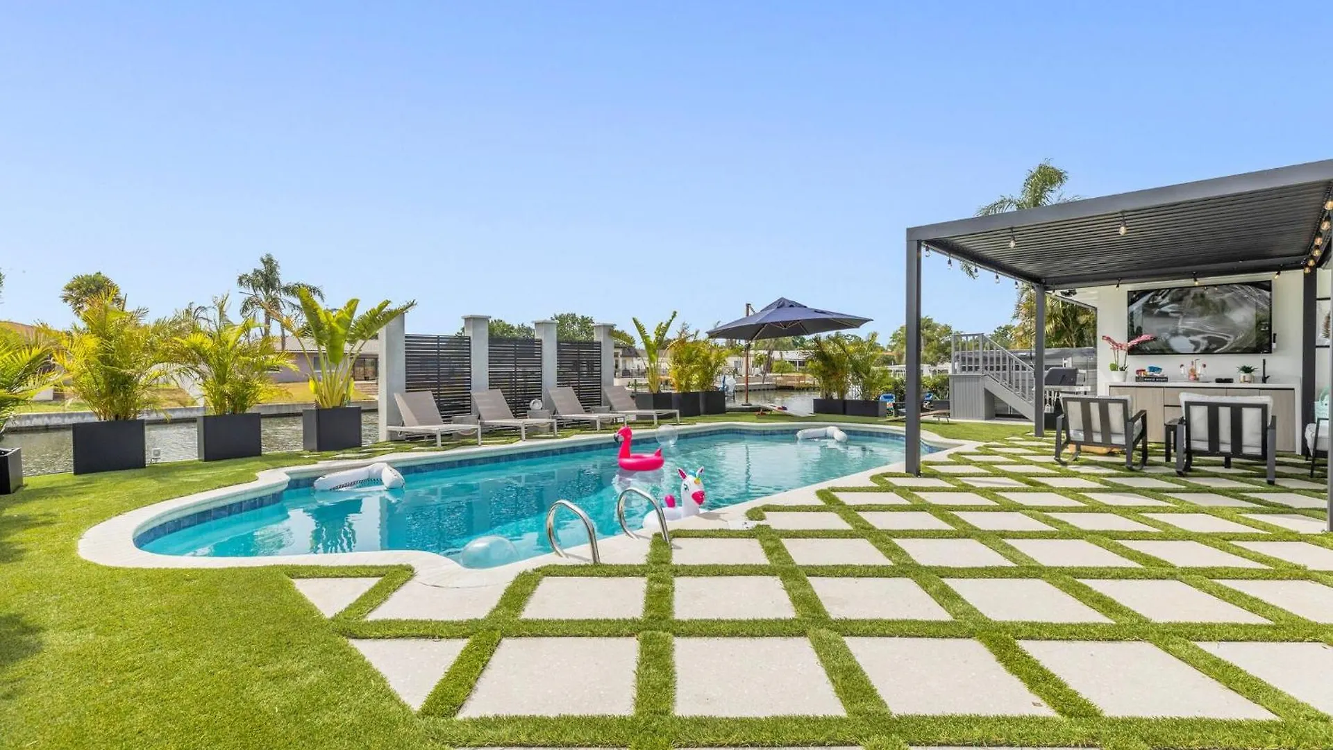 Luxury For 10 | 4Br W/ Pvt Pool/Hot Tub+Bay Access Tampa