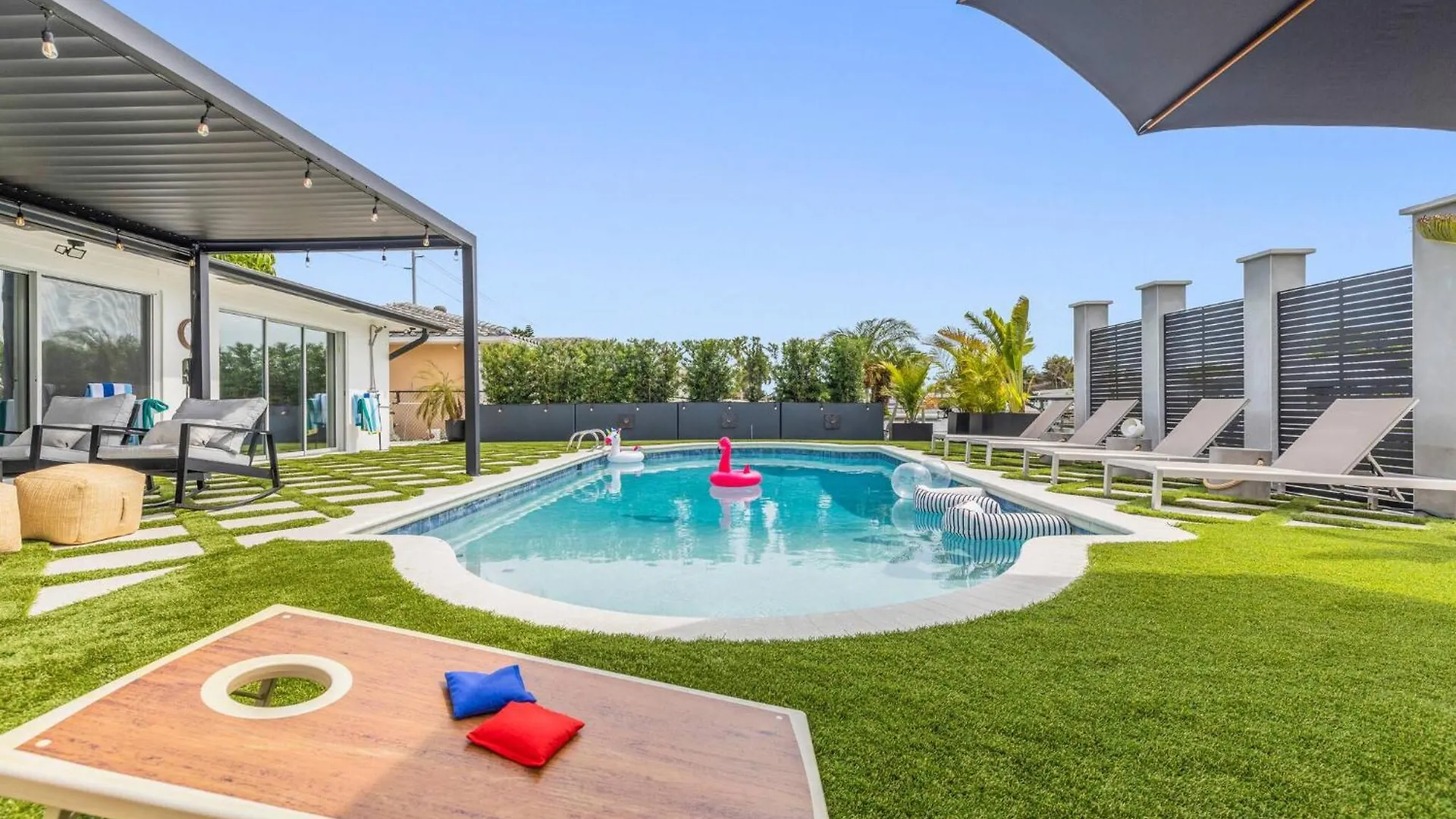 Luxury For 10 | 4Br W/ Pvt Pool/Hot Tub+Bay Access Tampa Prázdninový dům