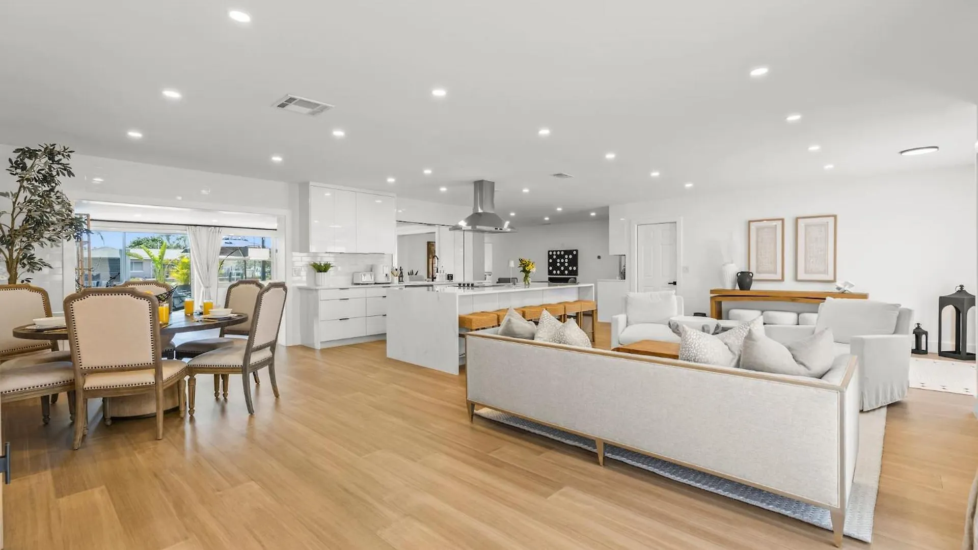 Luxury For 10 | 4Br W/ Pvt Pool/Hot Tub+Bay Access Tampa